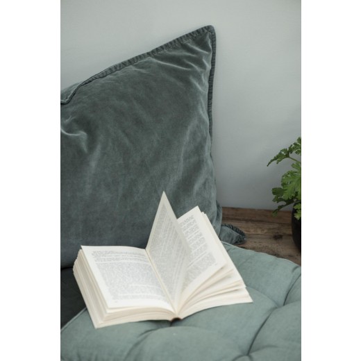 VelourpudetrkidustychalkgreenfraIbLaursen-01